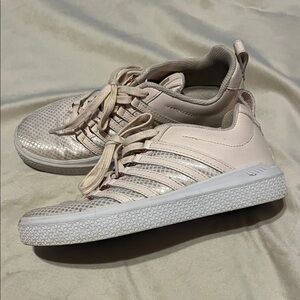 Women's k Swiss light pink Sneakers